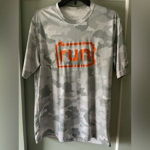 Men’s RunPa running shirt